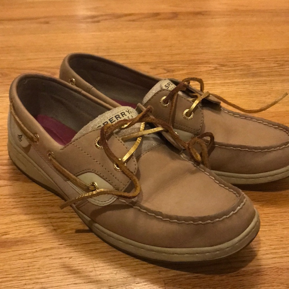 Women’s Sperry top-Siders tan with gold boat shoes